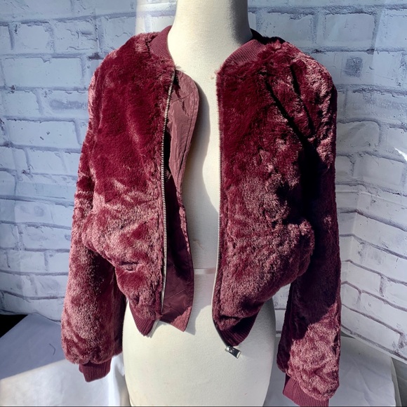 NWT Love Tree Plum Faux Fur Bomber - Picture 2 of 5